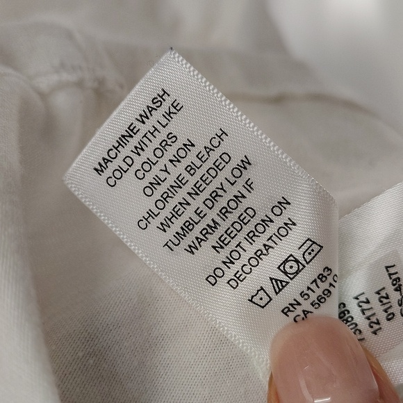 Maurices Woodstock Tee Size Medium White With Peace Sign Graphic - Picture 7 of 7